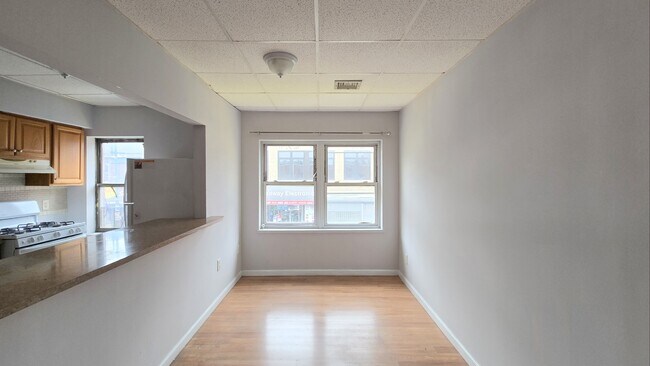 Dining Room - 61 Broadway Unidad 1