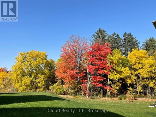 Photo - 27 Hollybrook Trail