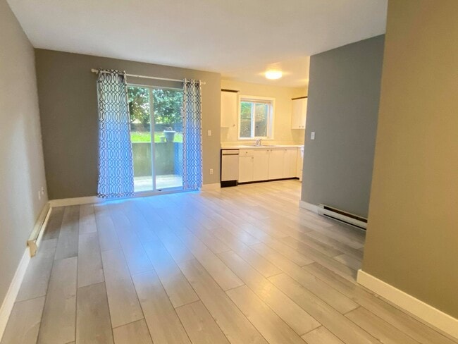 Photo - 1050 Braidwood Rd