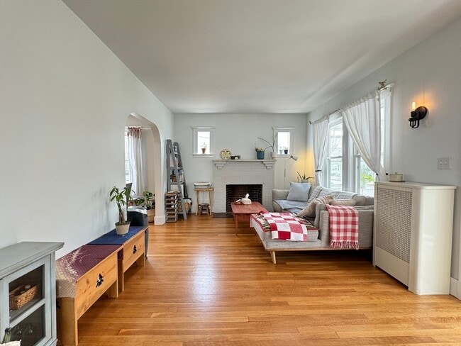 Building Photo - 625 Summer St Rental
