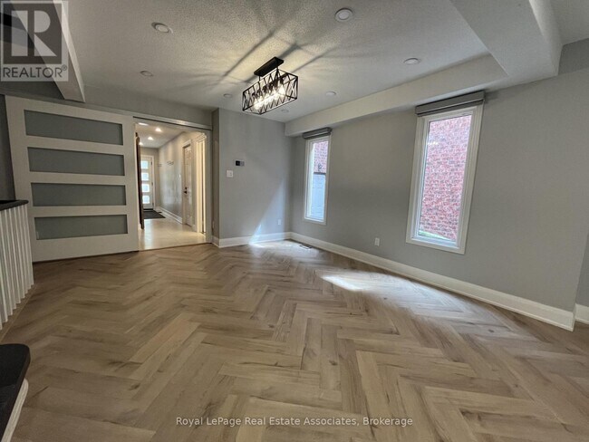 Photo - 1112 Gable Dr