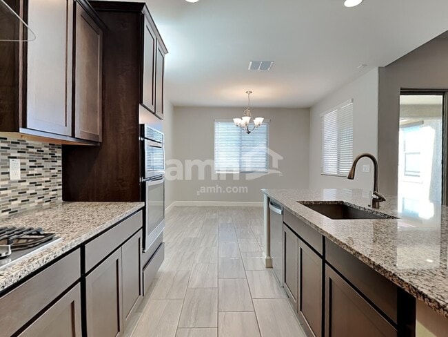 Photo - 18256 W Thunderhill Pl