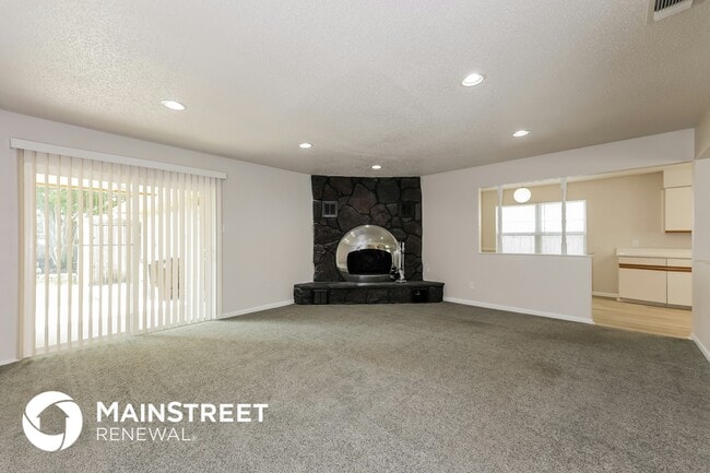 Photo - 1816 Christopher Dr