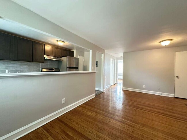 Building Photo - 6776 Blakemore St Unit B2 Rental