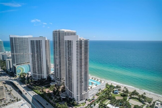 Building Photo - 1830 S Ocean Dr Unit 3005 Rental