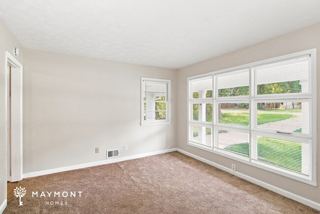 Photo - 310 Sunset Dr