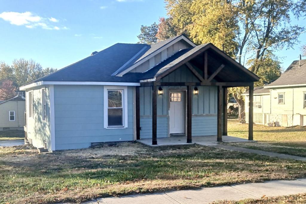 Photo - 126 S Kimball St Casa