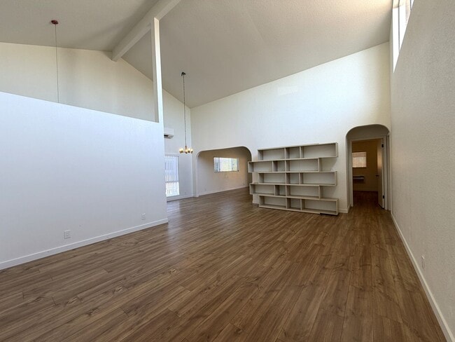 Photo - ROYAL KUNIA - 4 BDRM/2 BATH/ENCLOSED GARAGE