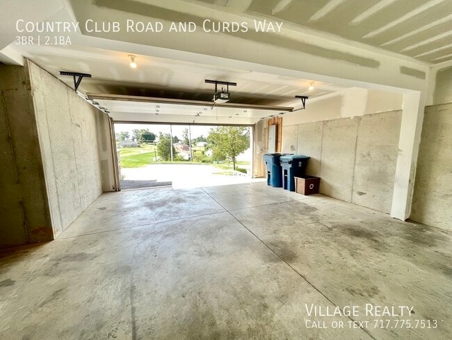 Photo - 703 Country Club Rd