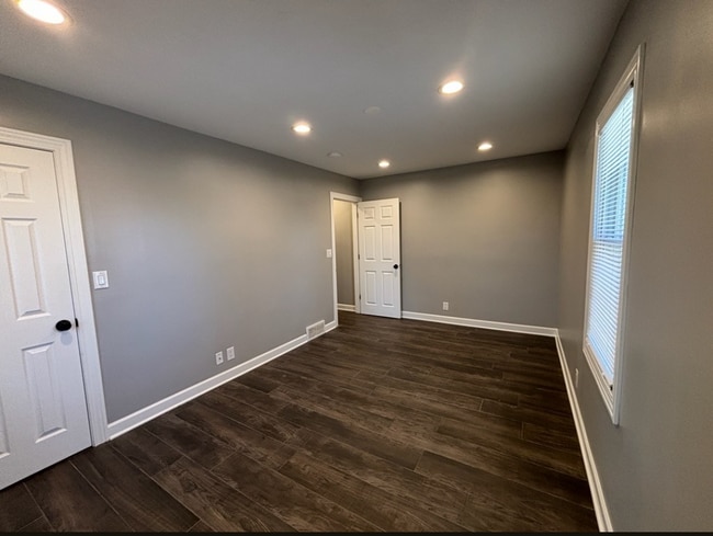 Photo - 703 N Alpine Rd