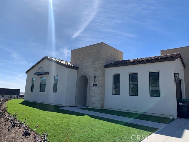 Photo - 18431 Boulder Blf House
