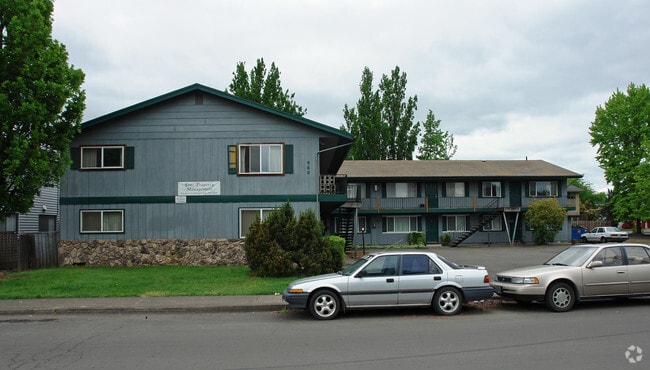 112-960 NW Hayes