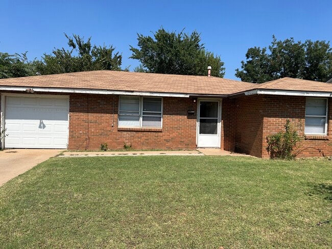 Building Photo - 1105 Hickory Ln Rental