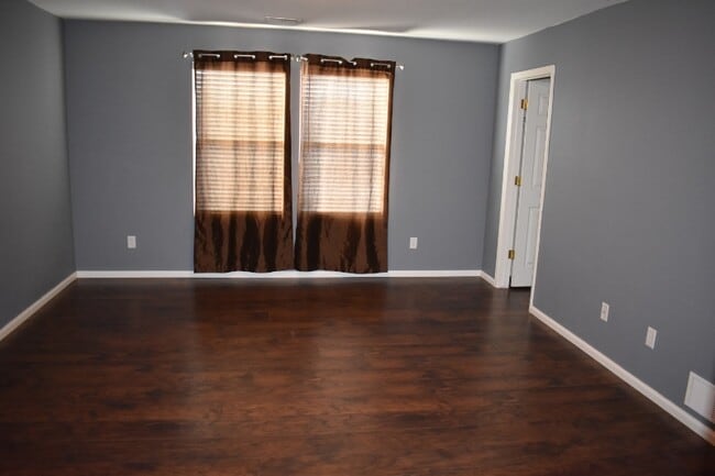 Photo - 7657 Logan St