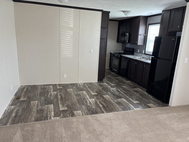 Photo - 158 Washington