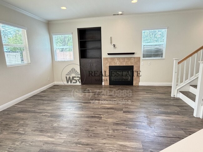 Photo - 5798 Mapleview Dr