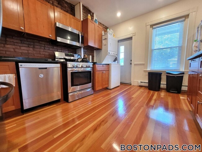 Photo - 3 Mark St Unit 1