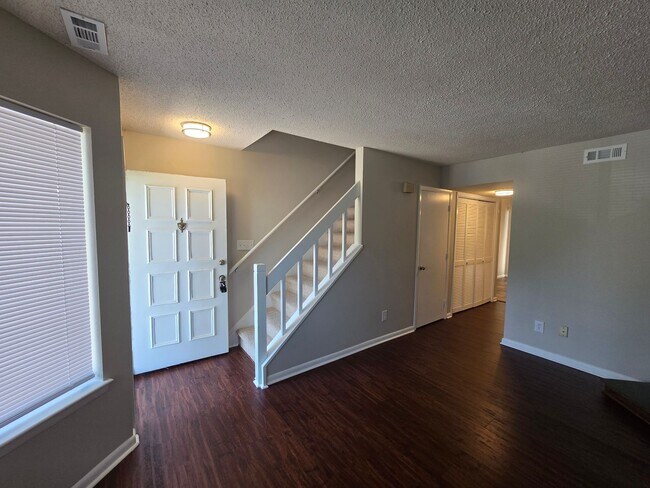 Photo - Stylishly Renovated End-Unit Townhome with Easy Raleigh Access