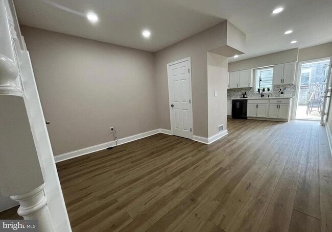 Photo - 2317 E Fayette St