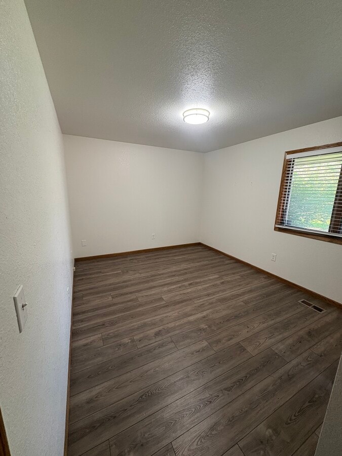 Photo - 2010 46th Ave