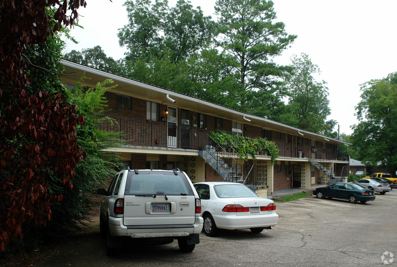 Photo - 644 Idlewild Cir Apartments
