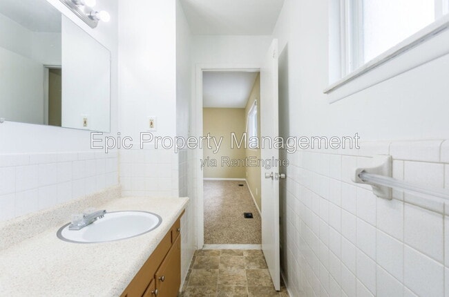 Photo - 10033 Groh Rd Unit 33