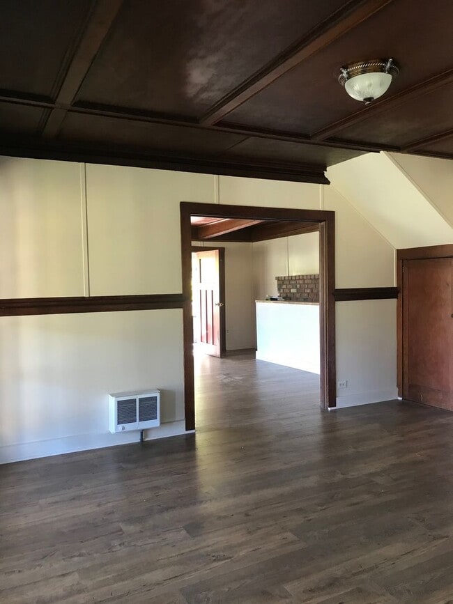 Photo - Country Living