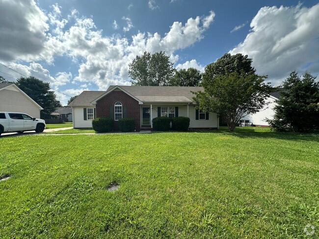 Building Photo - Charming 3 Bed 2 Bath Home In Murfreesboro