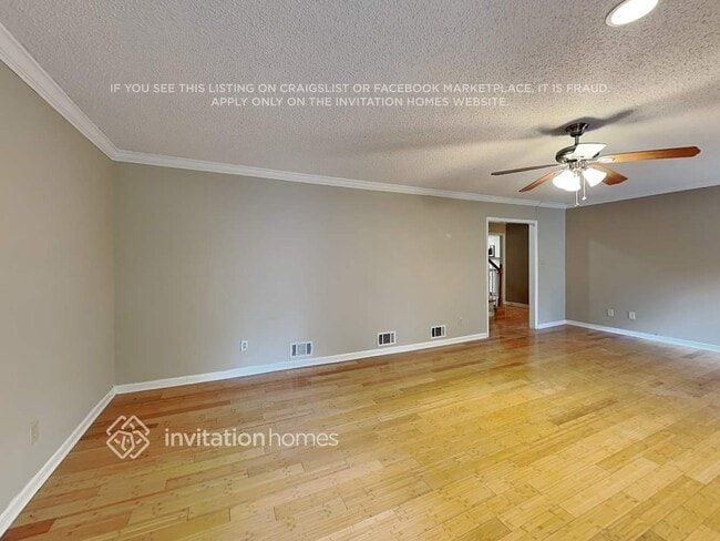 Photo - 6297 Queens Ct