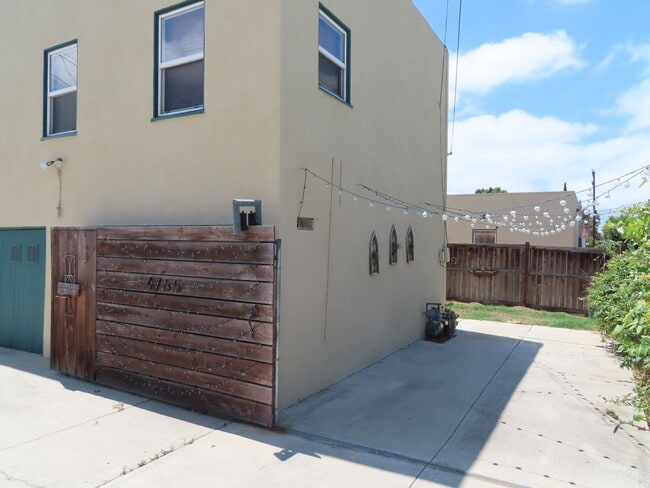 Building Photo - 4765-69 Hamilton St Unit 4765