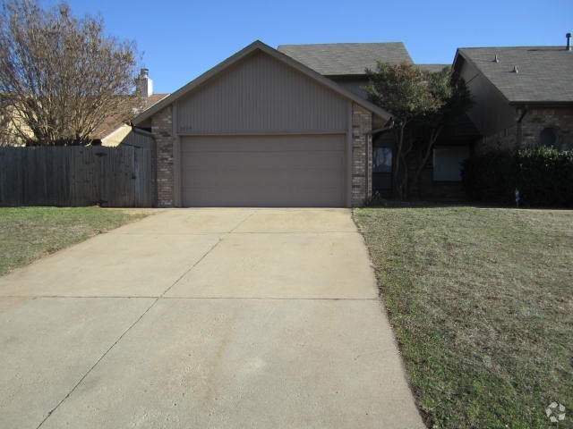 Building Photo - 6124 Gaelic Glen Dr Rental