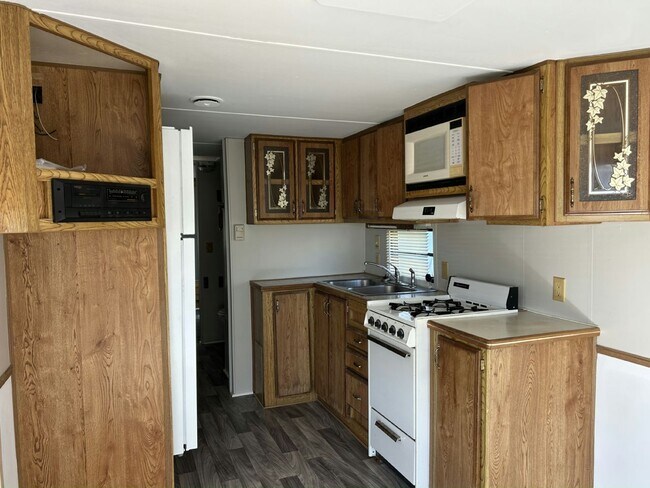 Photo - 17031 US-301