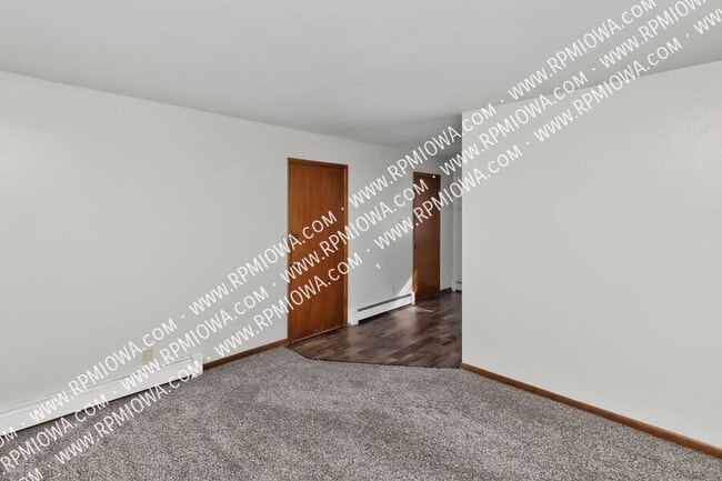 Photo - 312 E 5th St Unit 4