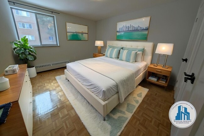 Photo - Essex Court