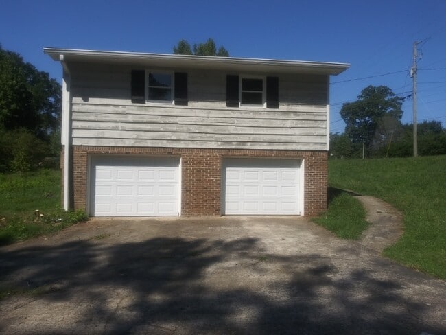 Photo - 3150 Sandy Plains Rd