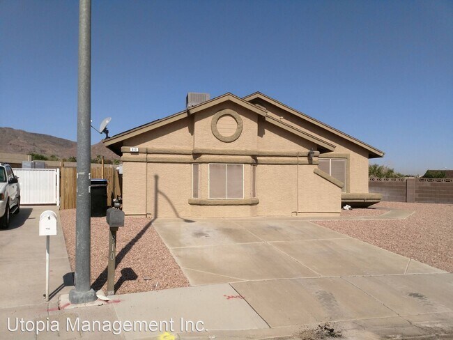 Photo - 4 br, 2 bath House - 810 Bergamont Dr