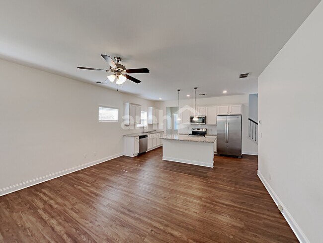 Photo - 100 Caitlin Ln