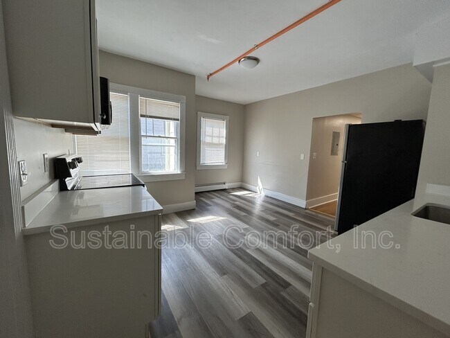 Photo - 36 Roxbury St