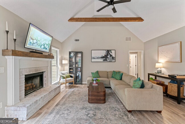 Photo - 15 Stonewood Way