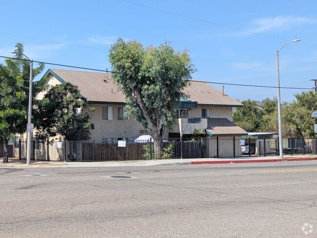 Building Photo - 101 W Olive Ave Rental