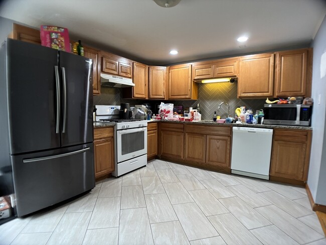 Photo - 16 Wilson St Unit B