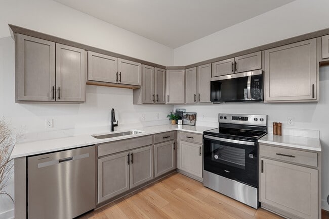 1216 SW Des Moines St Unit 1