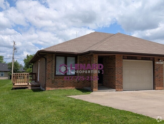 Building Photo - Roxbury-Fuerst Unit 2955 W Roxbury B (SPN) Rental