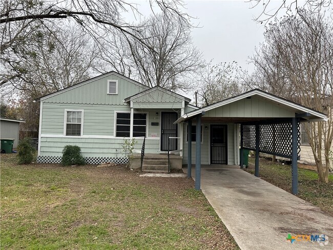 Building Photo - 1409 E Mistletoe Ave Rental