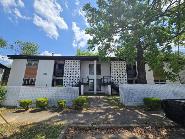 Photo - 3709 Wesley Dr