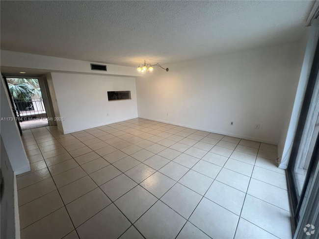 Building Photo - 8500 SW 133rd Avenue Rd Unit 305 Rental