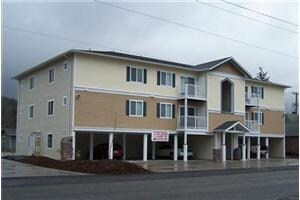 Photo - 310 W Martin St Apartments
