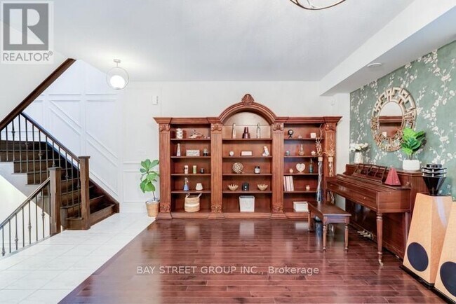 Photo - 121 Luzon Ave