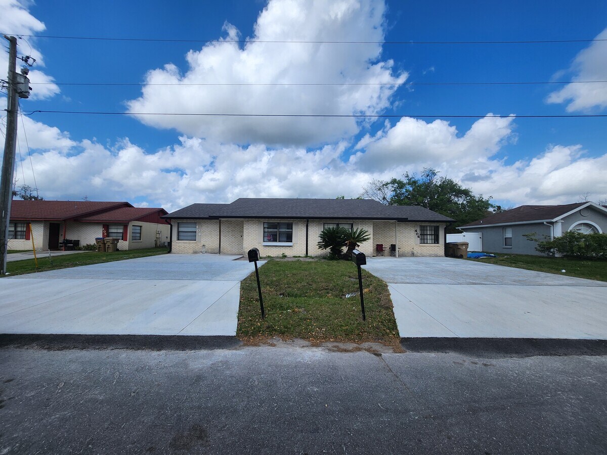 Photo - 406 Cocoa Ct