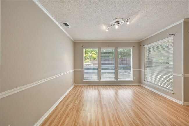Photo - 3311 Golden Trails Dr Unidad 505